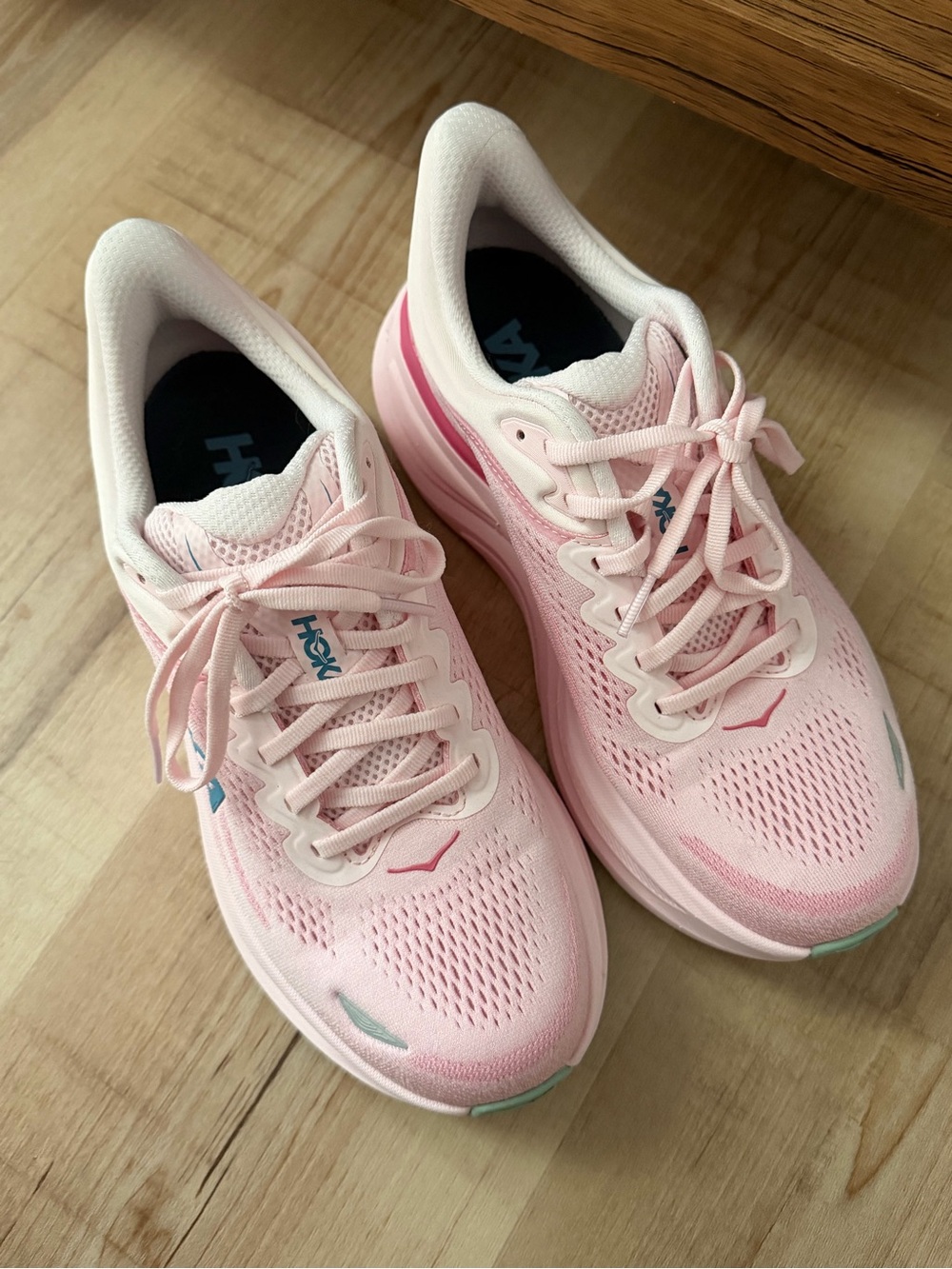 HOKA Bondi 9 Sneakers